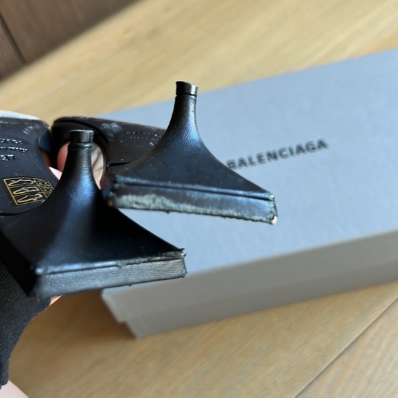 Authentic balenciaga kitten heels - Picture 10 of 10